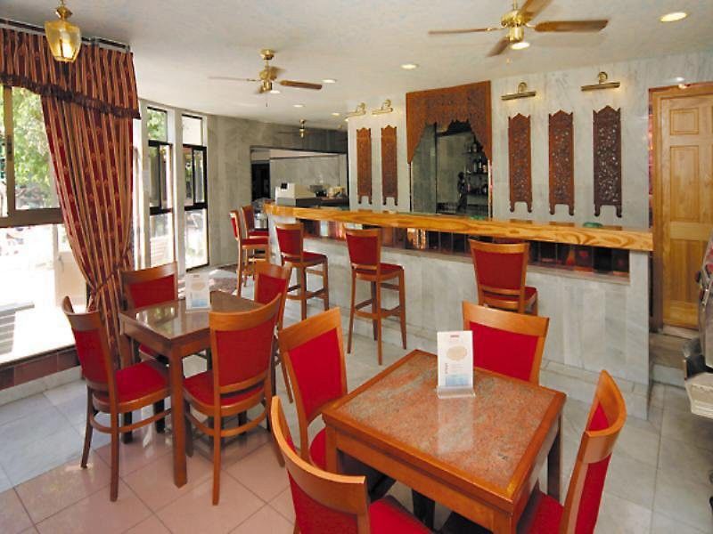 גיברלטר Bristol Hotel מראה חיצוני תמונה
