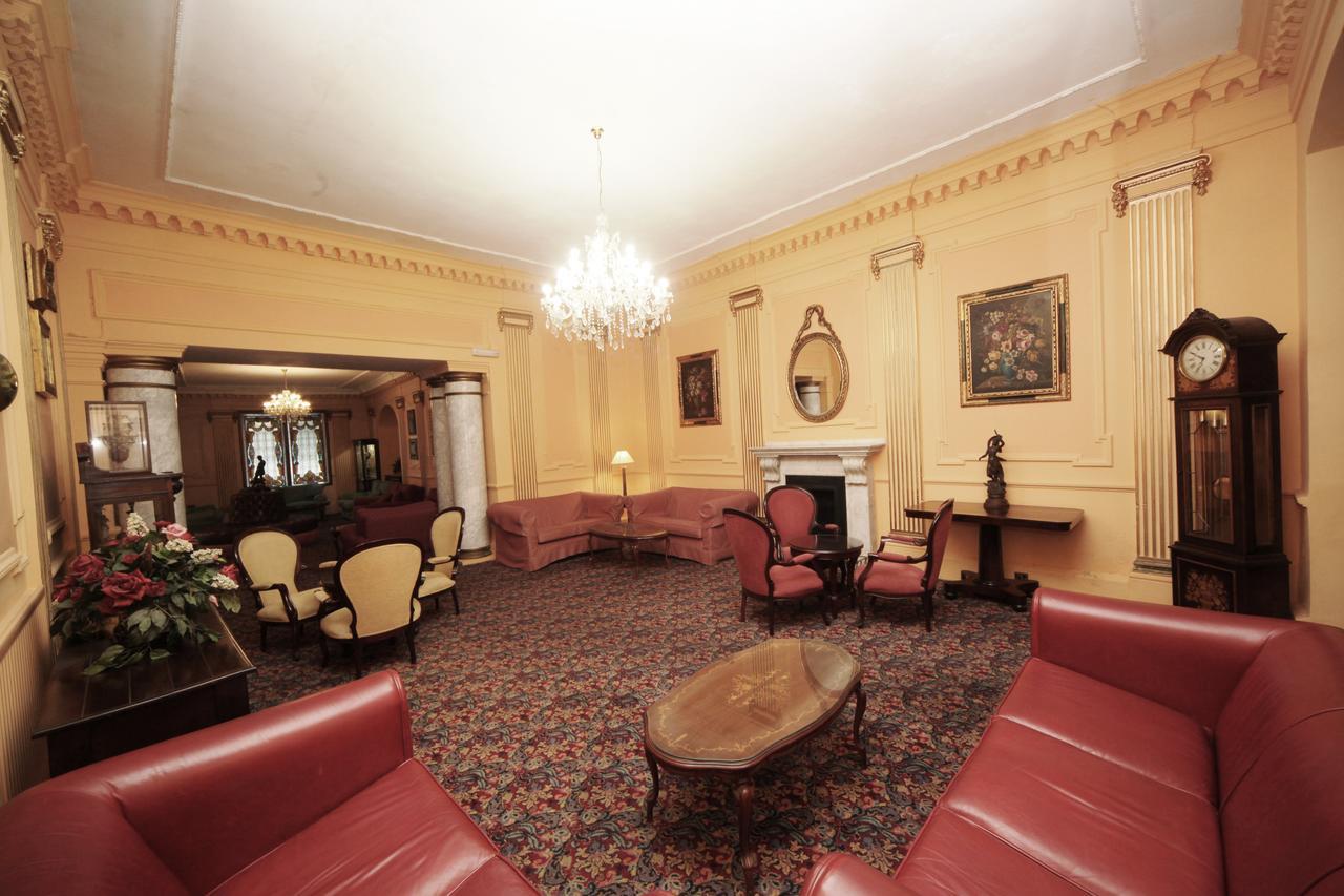 גיברלטר Bristol Hotel מראה חיצוני תמונה